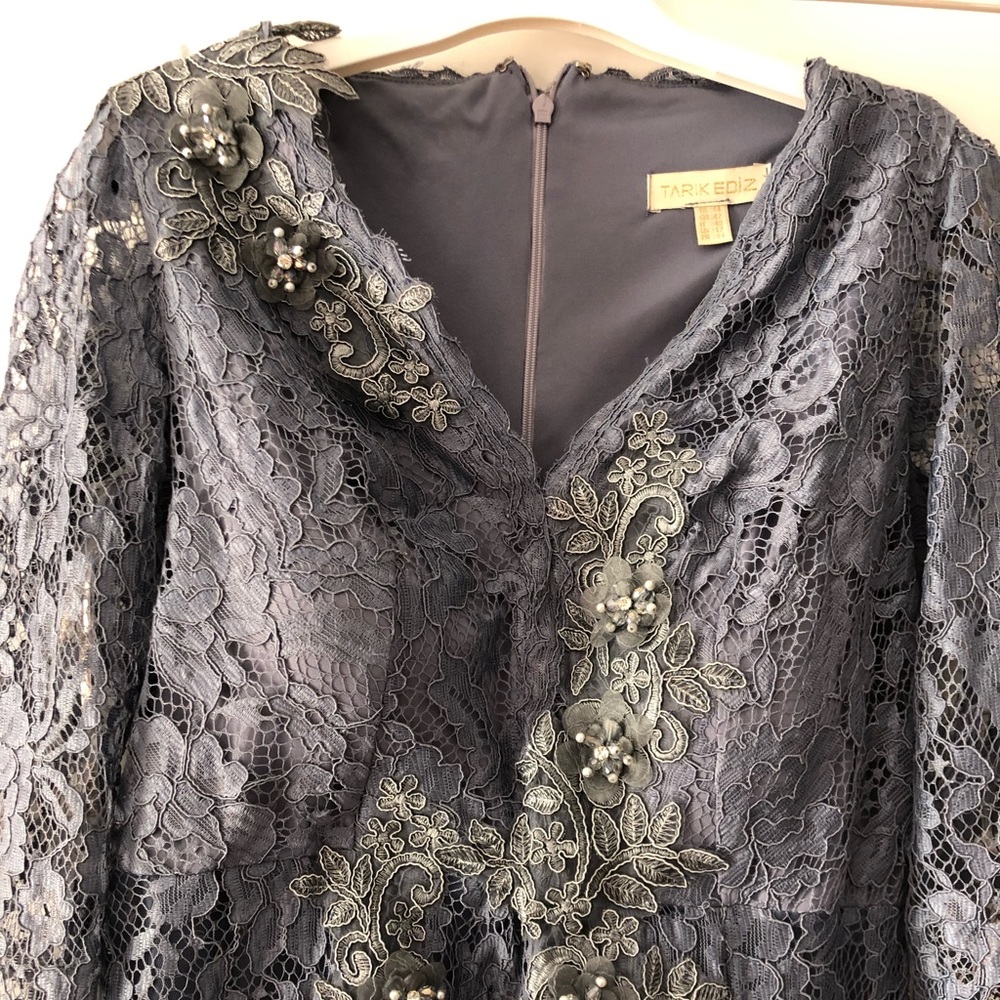 Dresss - Picture 3 of 6